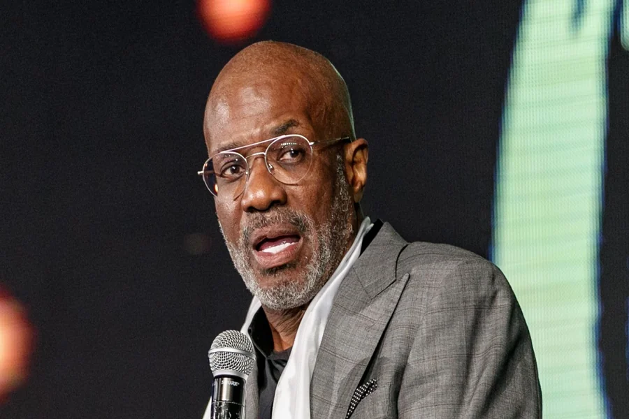 Bishop Noel Jones Wife