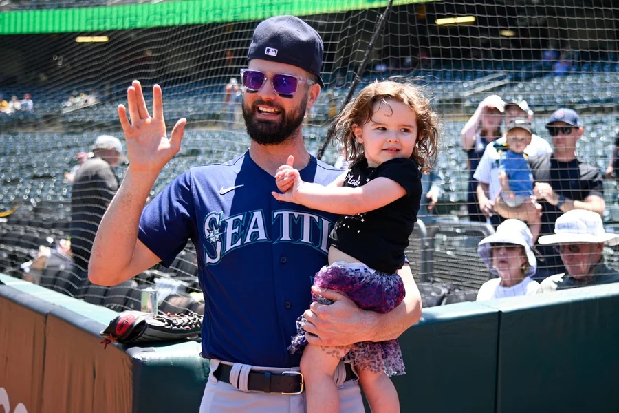 Jesse Winker Wife
