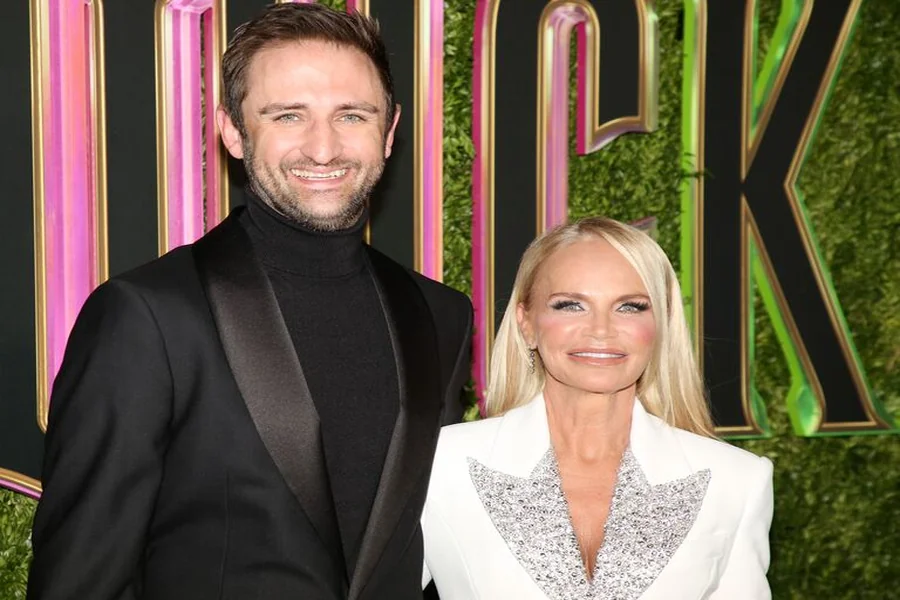 Kristin Chenoweth Husband Age