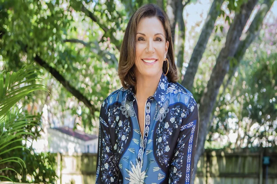 Hilary Farr Age And Height