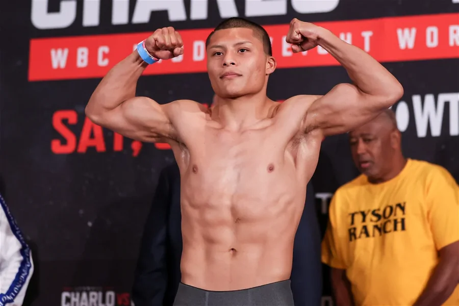 Pitbull Cruz Height