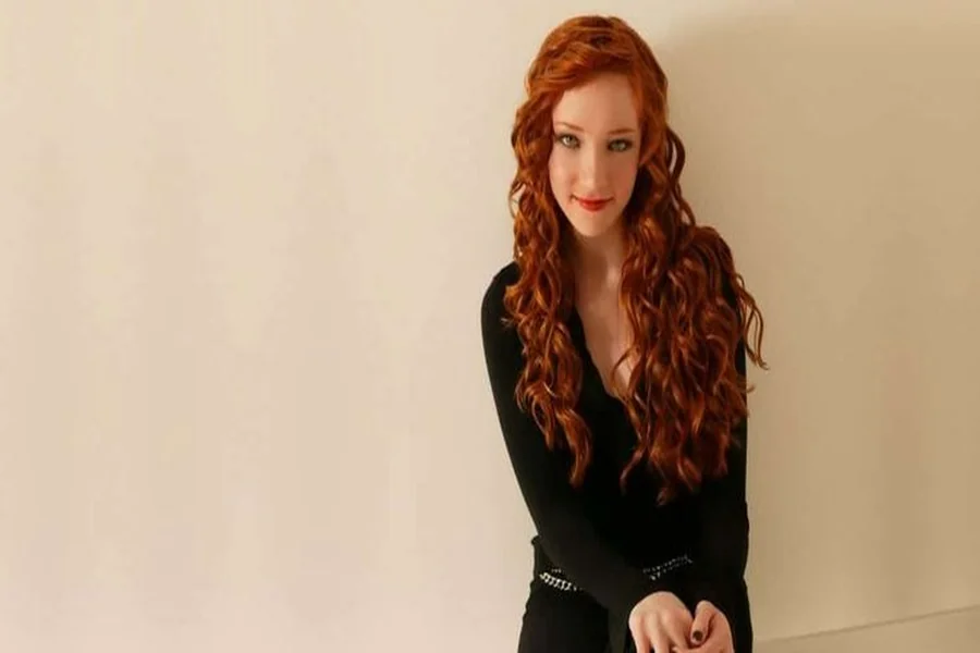 Scarlett Pomers